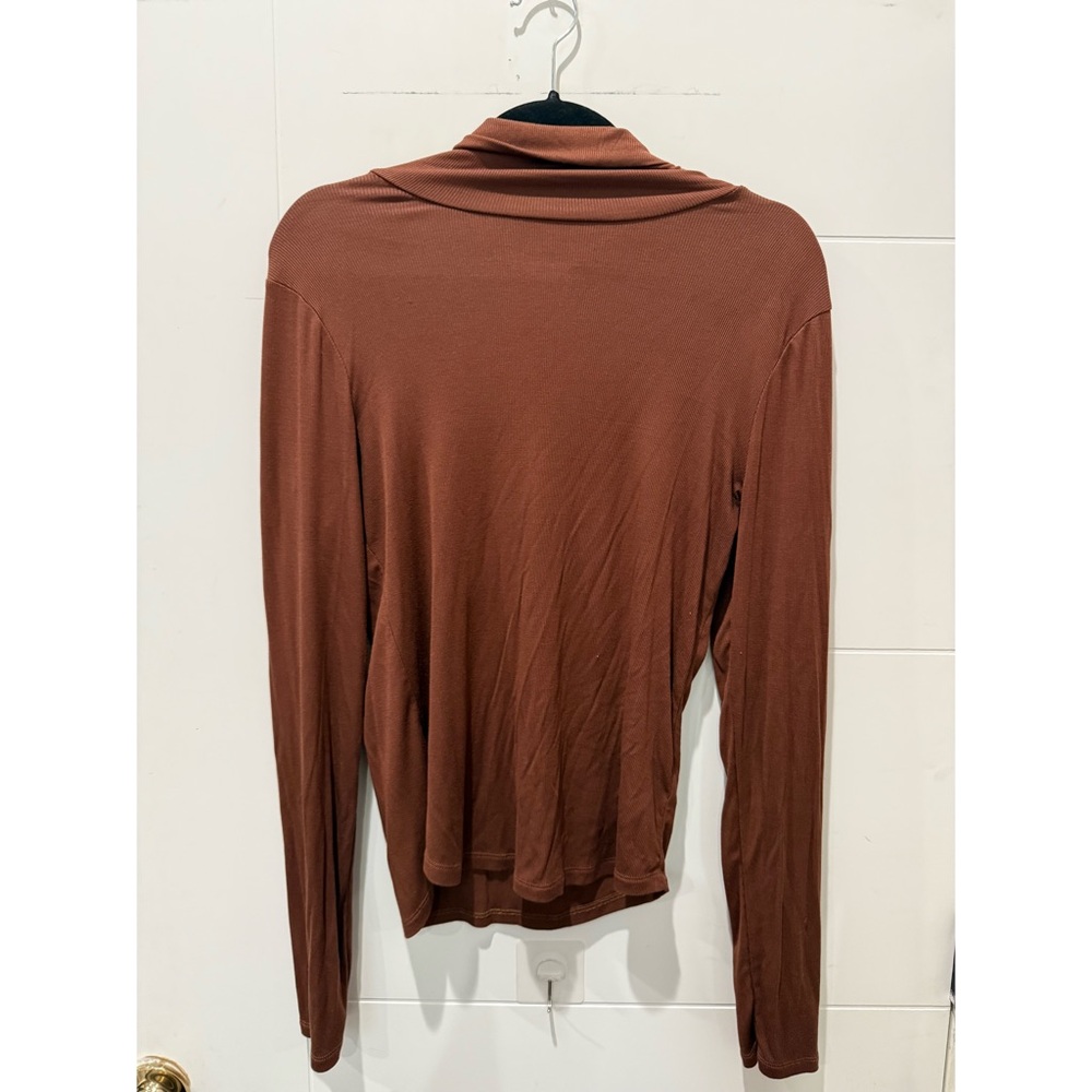 Aritzia Sunday Best Brown Turtleneck